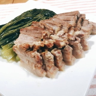 しっとり蒸し豚～豚バラ塊肉の塩麹漬け